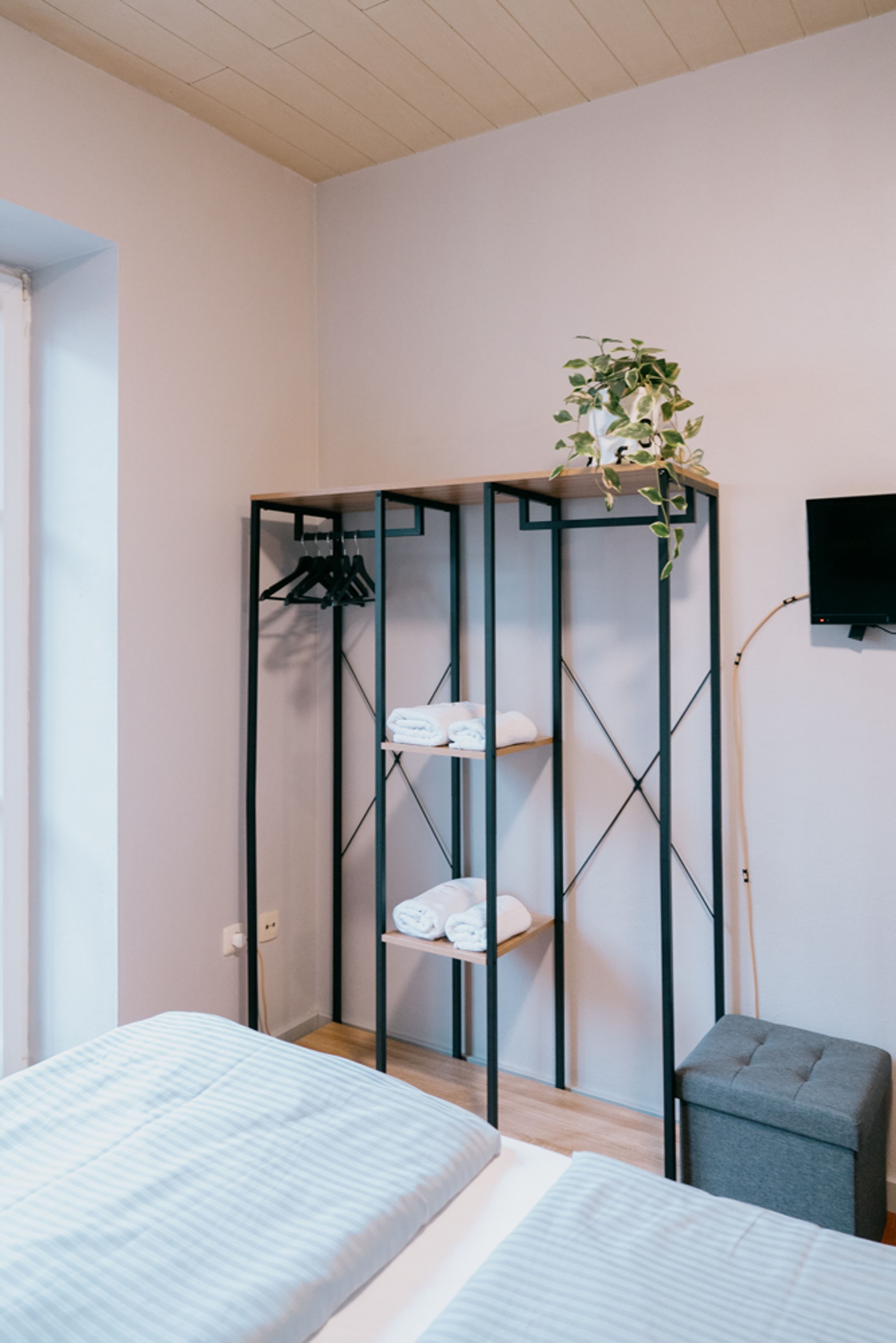 Apartment 2 mit kleiner Terrasse und Blick auf Untersberg - Image 5