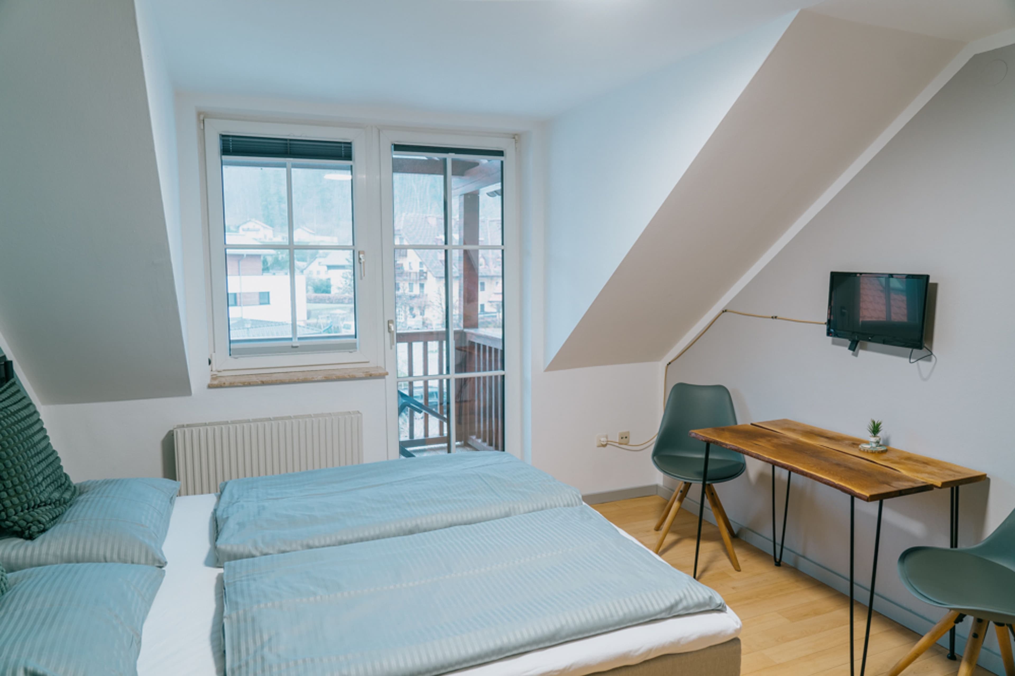 Apartment 8 mit Balkon und Blick auf den Untersberg - Image 3