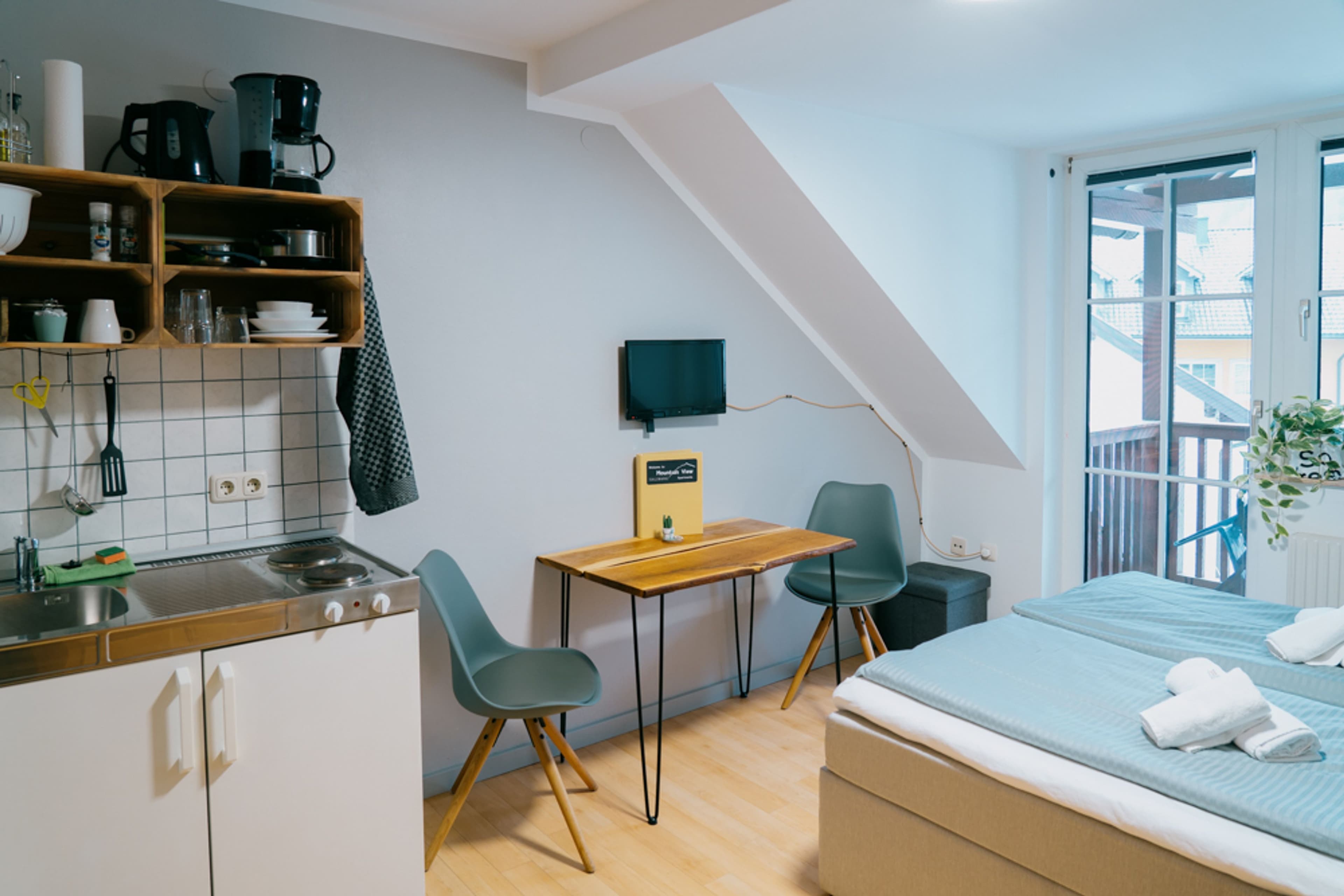 Apartment 9 mit Balkon und Blick auf den Untersberg - Image 3